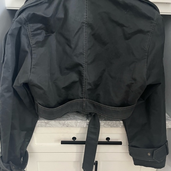 Zara new jacket size L but fit big - Picture 3 of 4